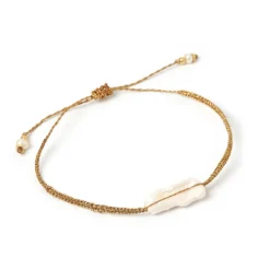 Women Arms Of Eve - Tulum Pearl and Gold Bracelet