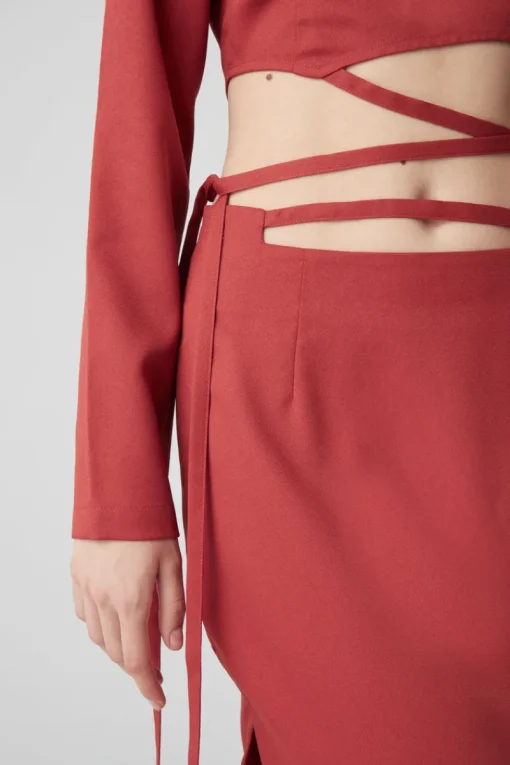 Women Atoir X Lara Worthington - 001 Top (Brick Red)