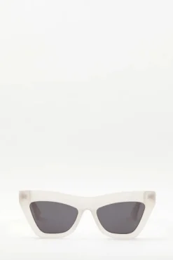 Women Bresac - Frame 0006 (Mist)