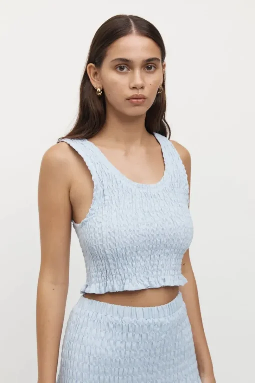 Women Friend of Audrey - Eze Shirred Linen Midi Crop Top (Sky)