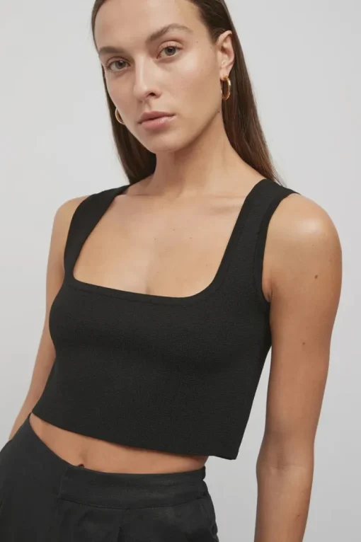Friend of Audrey - SUN KISSED CREPE KNIT TOP (BLACK)