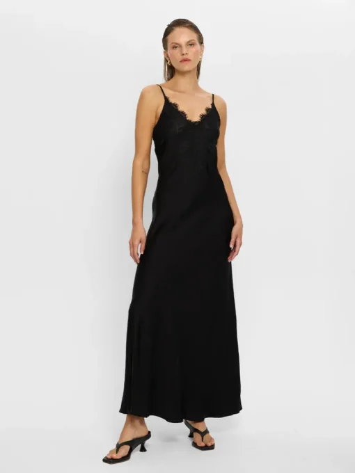 Kivari - AMANDA MAXI DRESS (BLACK)