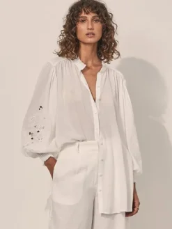 Kivari - Amber Embroidered Tunic (White)