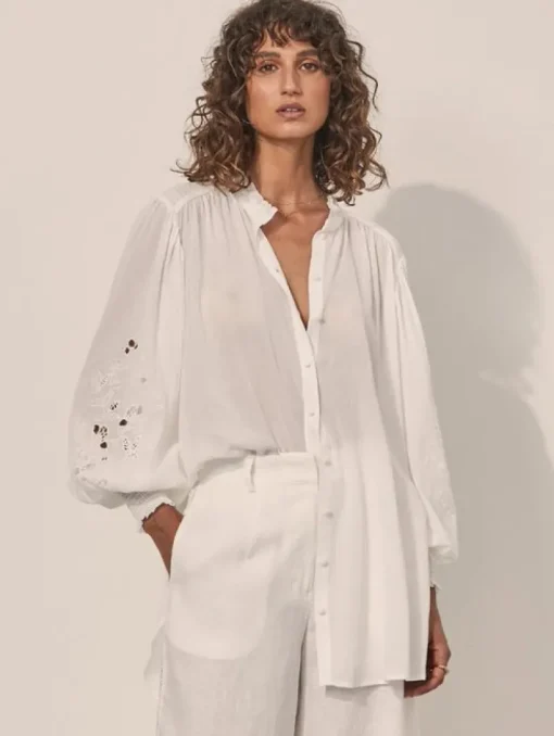 Kivari - Amber Embroidered Tunic (White)