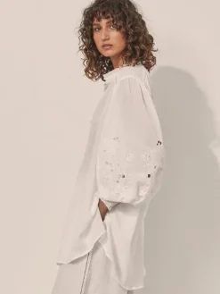 Kivari - Amber Embroidered Tunic (White)
