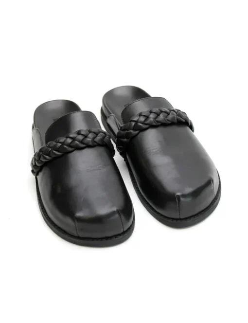 Women La Tribe - Aria Braided Clog (Black)