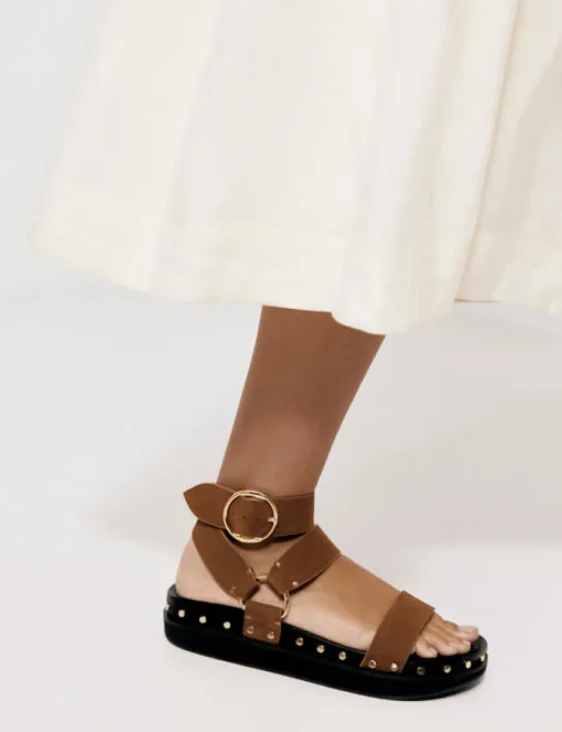 Women La Tribe - Studded Sandal (Tobacco Nubuck / Gold)