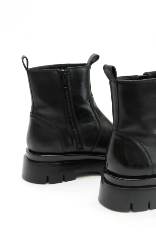 Women La Tribe - Yasmin Platform Boot (Black)