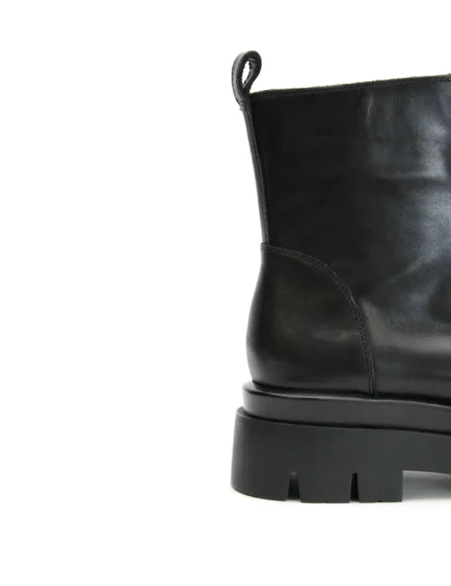 Women La Tribe - Yasmin Platform Boot (Black)