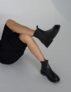 Women La Tribe - Yasmin Platform Boot (Black)