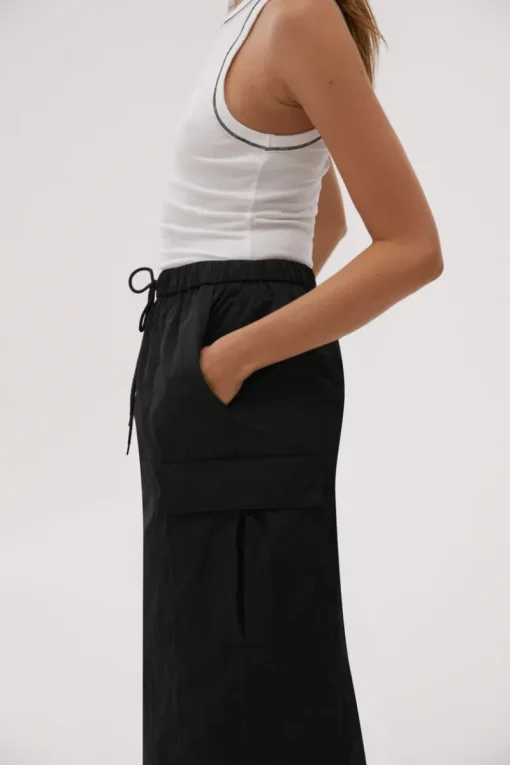 Misha Urban - JALEN MIDI SKIRT (BLACK)