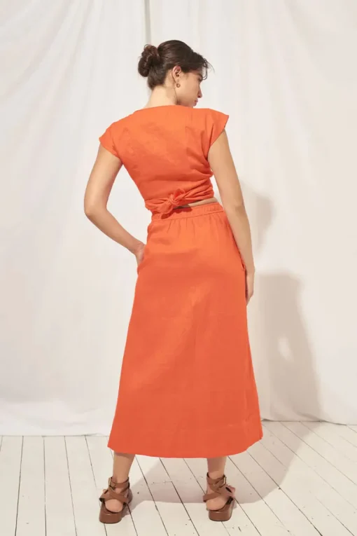 Women Mon Renn MØN RENN - Blaze Midi Skirt (Cherry Tomato)