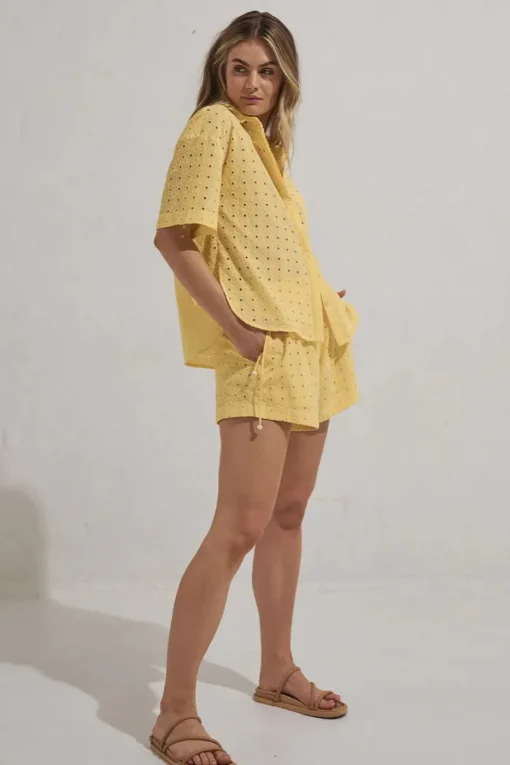 Women Mon Renn MØN RENN - RADIATE SHORT (LEMON SORBET)