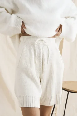 Women Nice Martin - Nomi Knit Short (Off White)