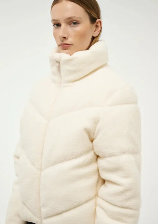 Women PE Nation - FORTUNE SHERPA JACKET (WHISPER WHITE)