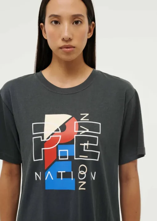 Women PE Nation - HERITAGE TEE (DARK SHADOW)