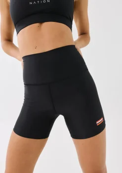 Women PE Nation - PERSEVERANCE SHORT IN BLACK