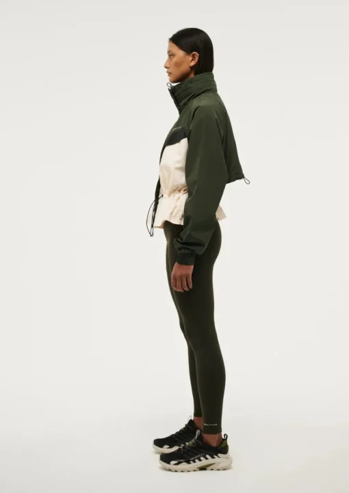 Women PE Nation - SHELTER JACKET (FOREST NIGHT)