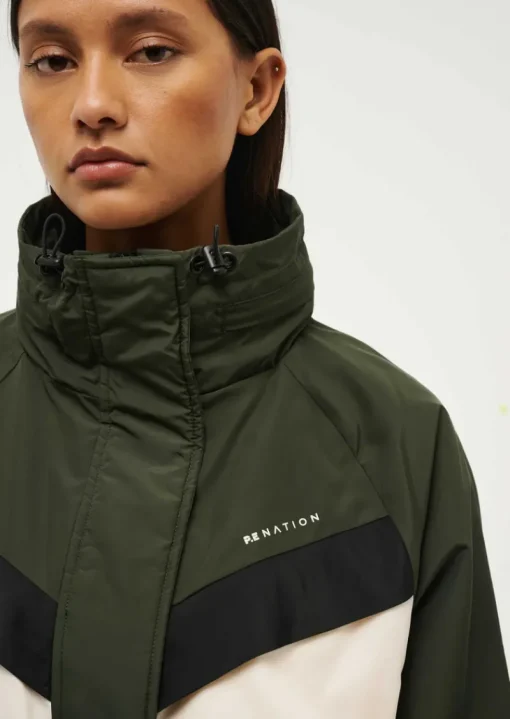 Women PE Nation - SHELTER JACKET (FOREST NIGHT)