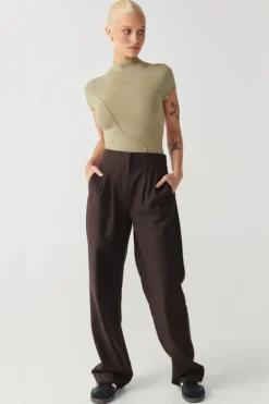 RAEF The Label - LANEY PANELLED SHORT SLEEVE TOP (DARK OLIVE)