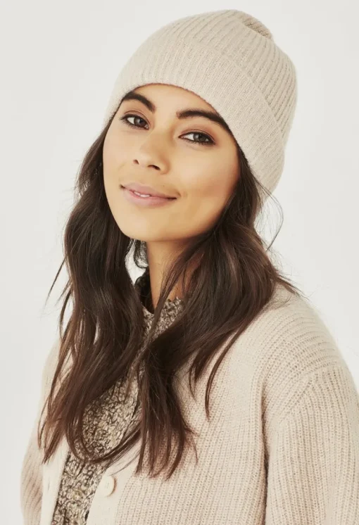 Women Remain - HARPER BEANIE (SAND)
