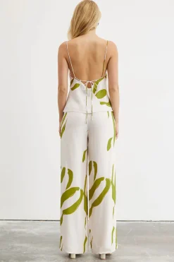 Women Sovere Studio SOVERE / STUDIO - MOTION MULTI STYLE CAMI (CHALK / GREEN)