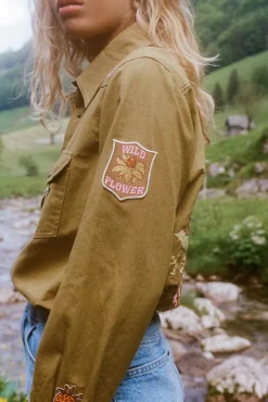 Spell AND THE GYPSY COLLECTIVE - FOXGLOVE EMBROIDERED SHIRT (OLIVE)