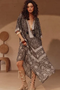 Spell AND THE GYSPY COLLECTIVE - LITTLE BIRD FLUTTER MAXI DRESS (MIDNIGHT)
