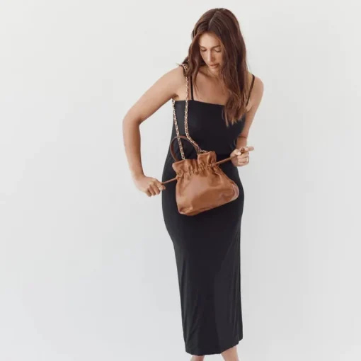 Women Vestirsi - Lucia Top Handle Pouch (Tan)