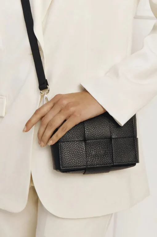 Women Vestirsi - MARGOT MINI WOVEN LEATHER BAG (BLACK)