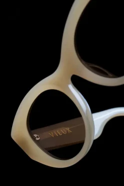 Women Vieux Eyewear - La Cite (Biscuit)